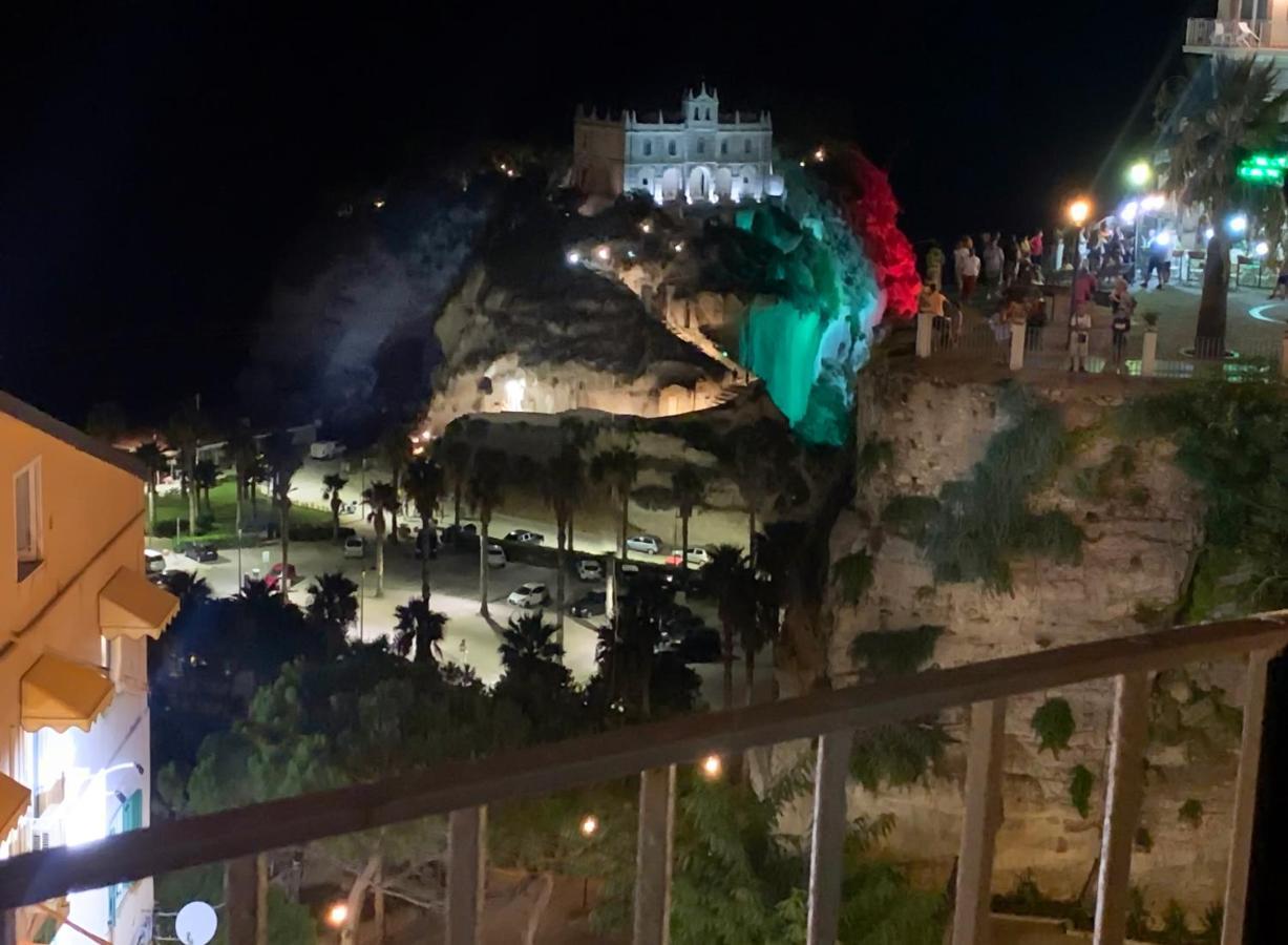 B&B Island Vista Mare Tropea Buitenkant foto