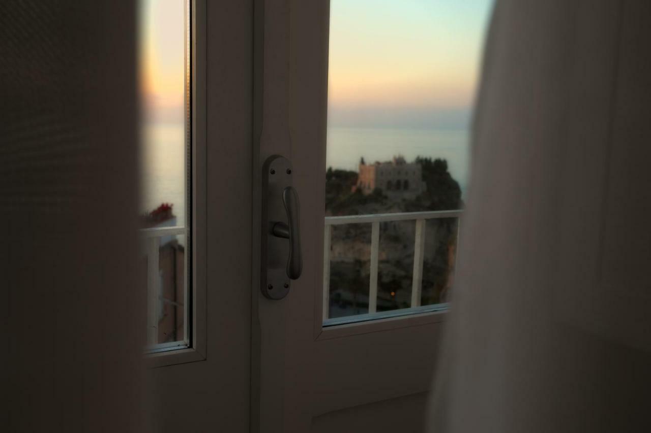 B&B Island Vista Mare Tropea Buitenkant foto